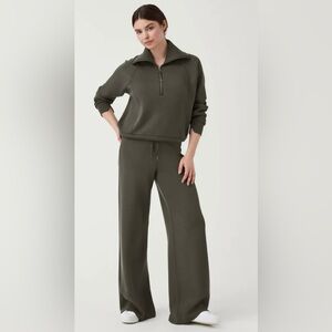 Spanx AirEssentials Wide Leg Pants - Petite Medium, Dark Palm